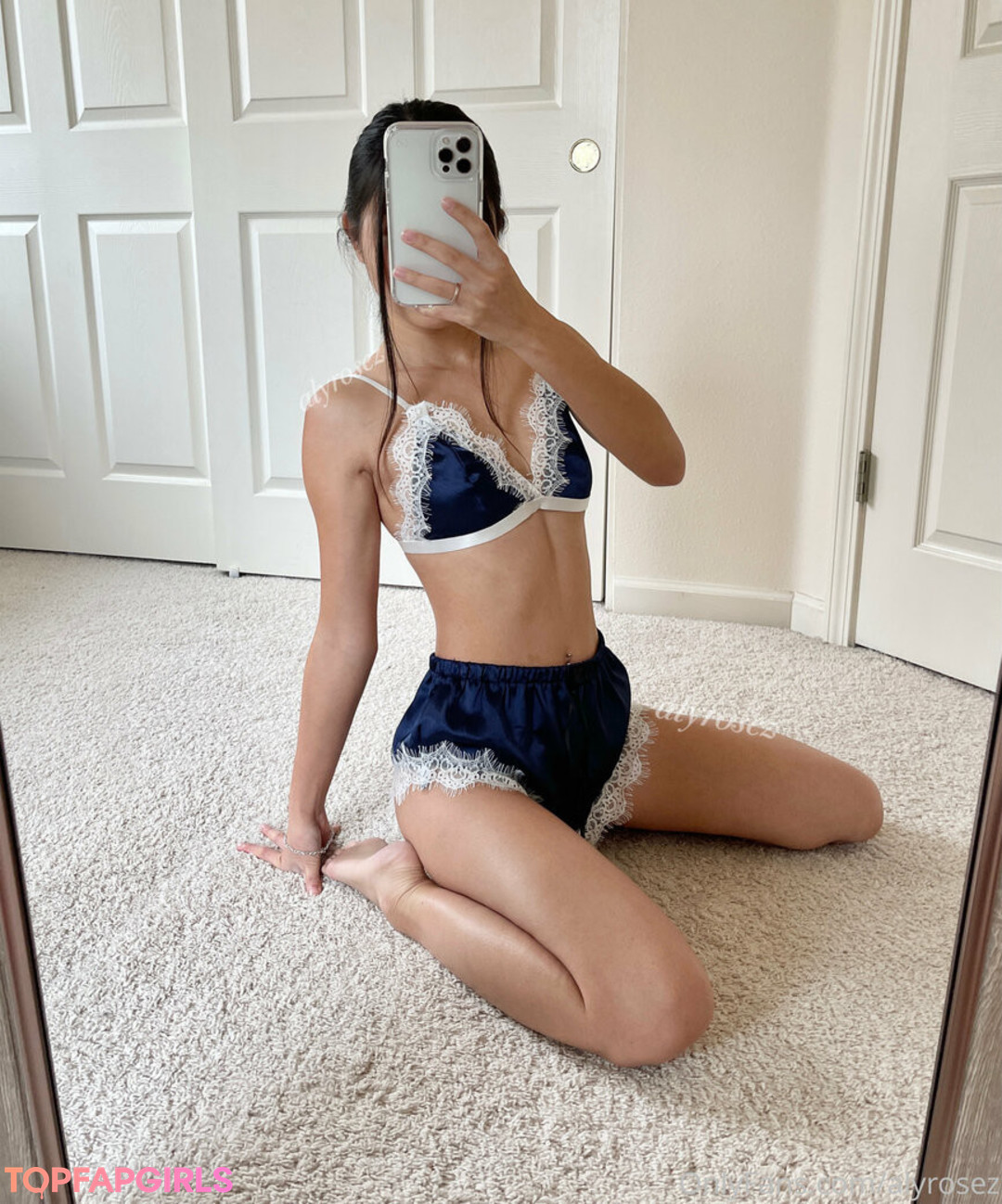 Alyrosez Nude Leaked OnlyFans Photo #22