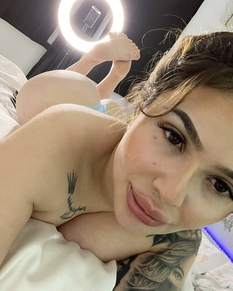 Valentinee_xo nude leaked OnlyFans pic