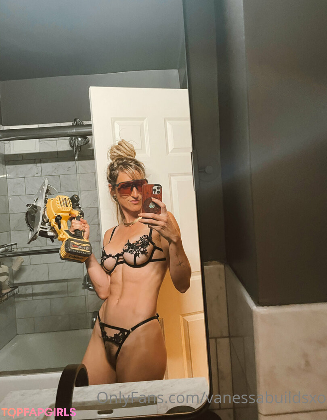 Vanessabuildsxo Nude Leaked OnlyFans Photo #13