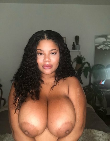 Thebigtitwitch nude leaked OnlyFans pic