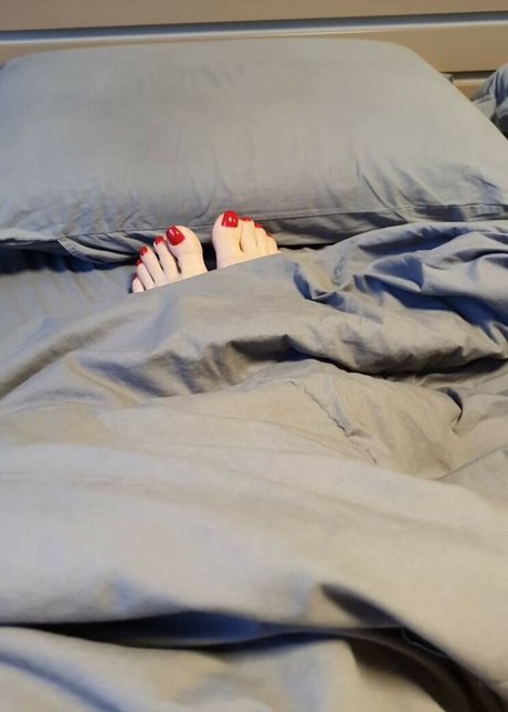 Loira Feet nude leaked OnlyFans photo #45