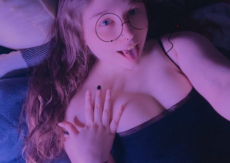 Meowmyks nude leaked OnlyFans photo #5