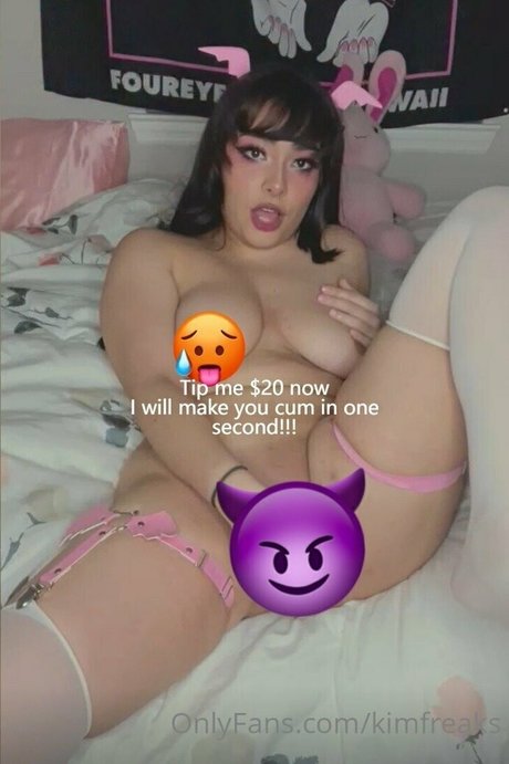 Kimfreaks nude leaked OnlyFans pic