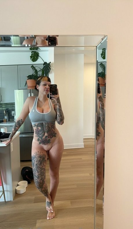 Lorettaxrose nude leaked OnlyFans pic