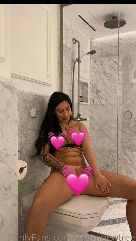 Malynpewfree nude leaked OnlyFans photo #7