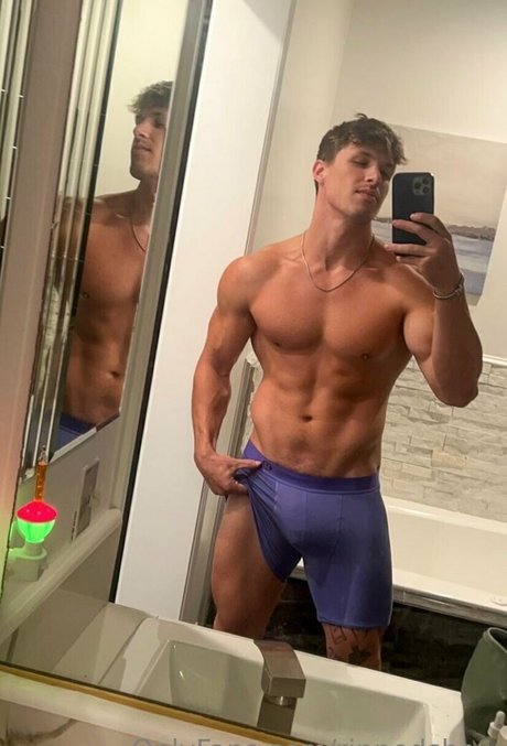 Rippedshow nude leaked OnlyFans pic