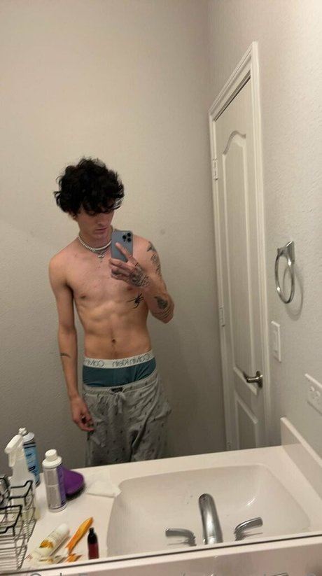 Nathantroy3 nude leaked OnlyFans pic