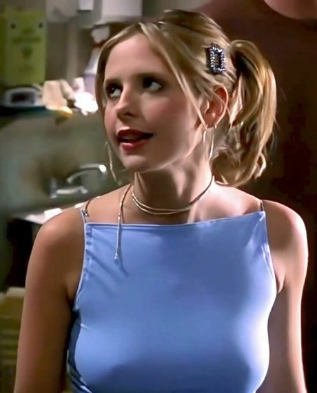 Sarah Michelle Gellar nude leaked OnlyFans pic