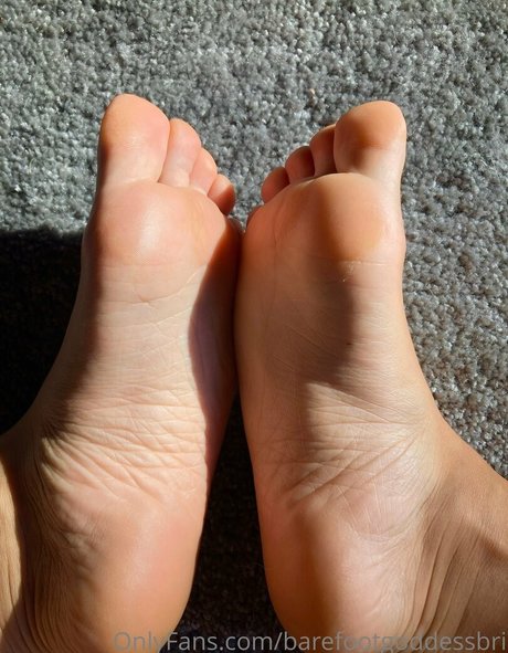 Barefootgoddessbri nude leaked OnlyFans pic