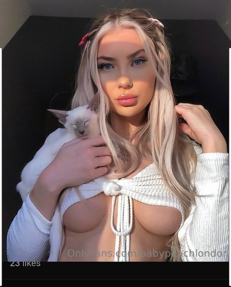 Luna London nude leaked OnlyFans pic