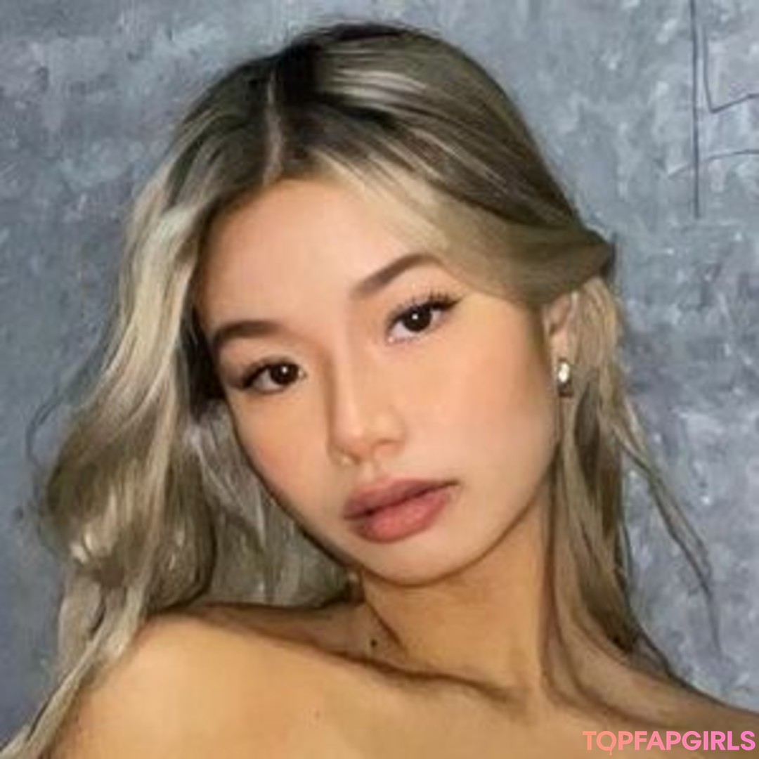 Phoeyuibe Nude Leaked OnlyFans Photo #12