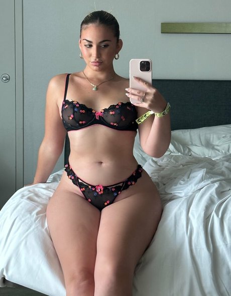 Emely Hernandez nude leaked OnlyFans pic