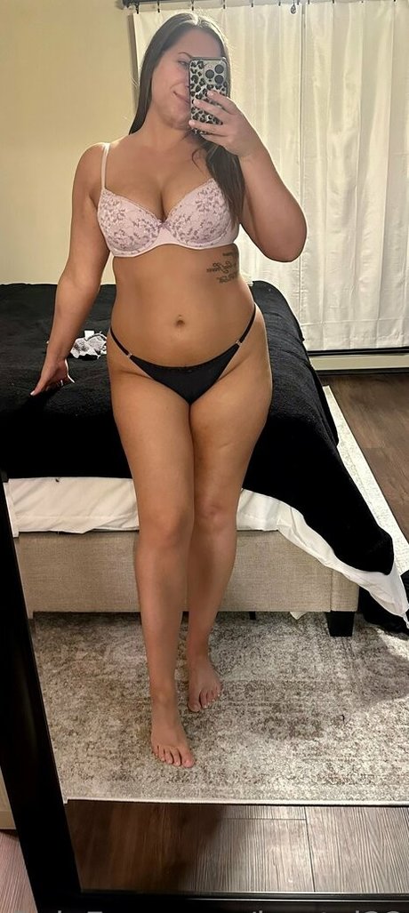 Bootyl22 nude leaked OnlyFans pic