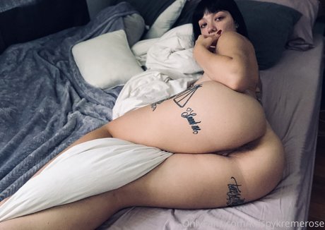 KrispyKremeRose nude leaked OnlyFans photo #121