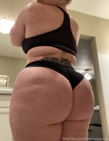 Notyouraverage nude leaked OnlyFans photo #250