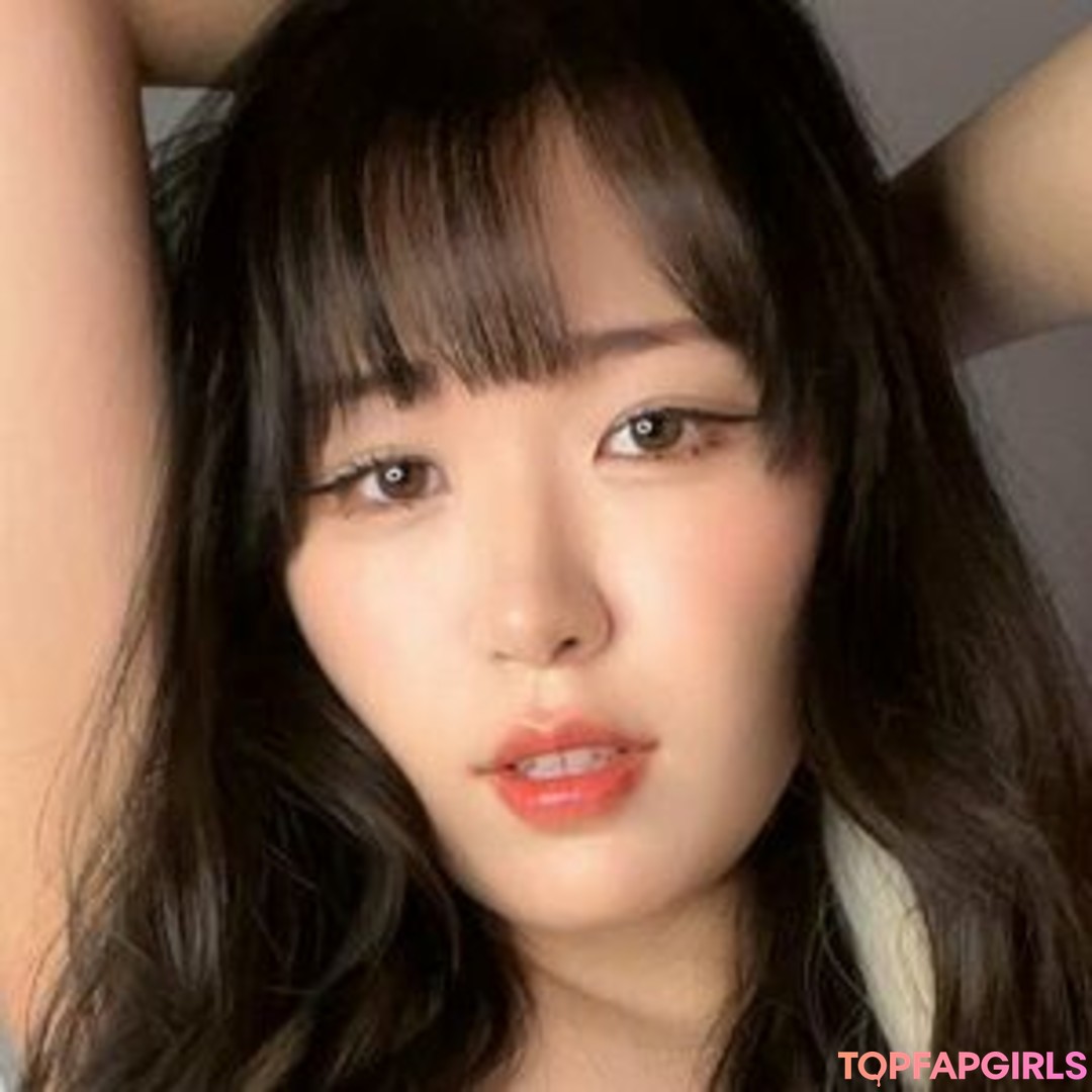 Meriol Chan Nude Leaked OnlyFans Photo #23