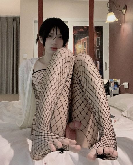 Huangss001 nude leaked OnlyFans pic