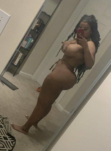 Raychiel nude leaked OnlyFans pic