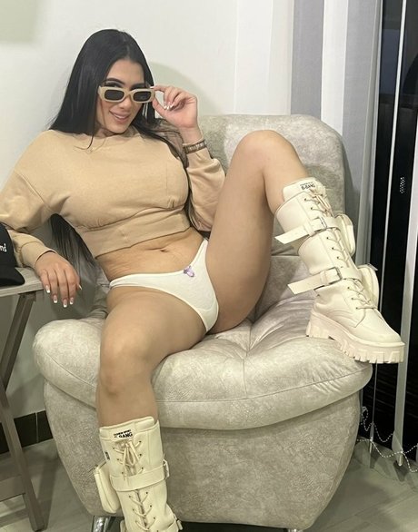 Ambar Prada nude leaked OnlyFans pic