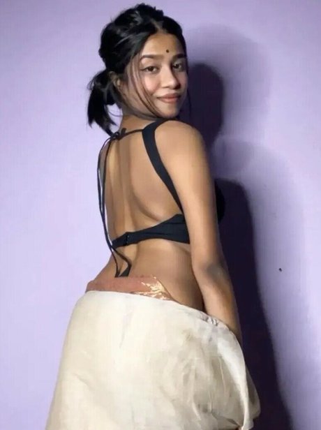 Uva Roy nude leaked OnlyFans photo #15