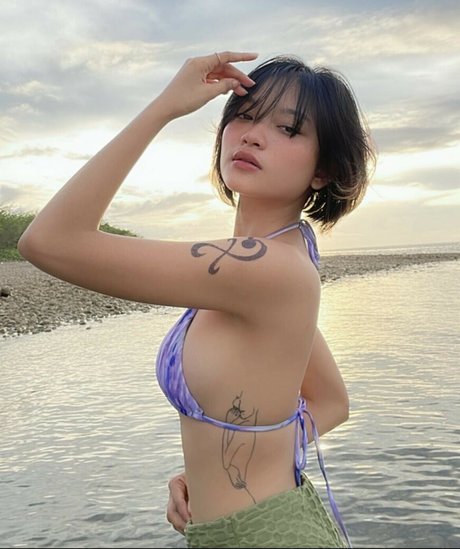 Roxanne Borja nude leaked OnlyFans pic