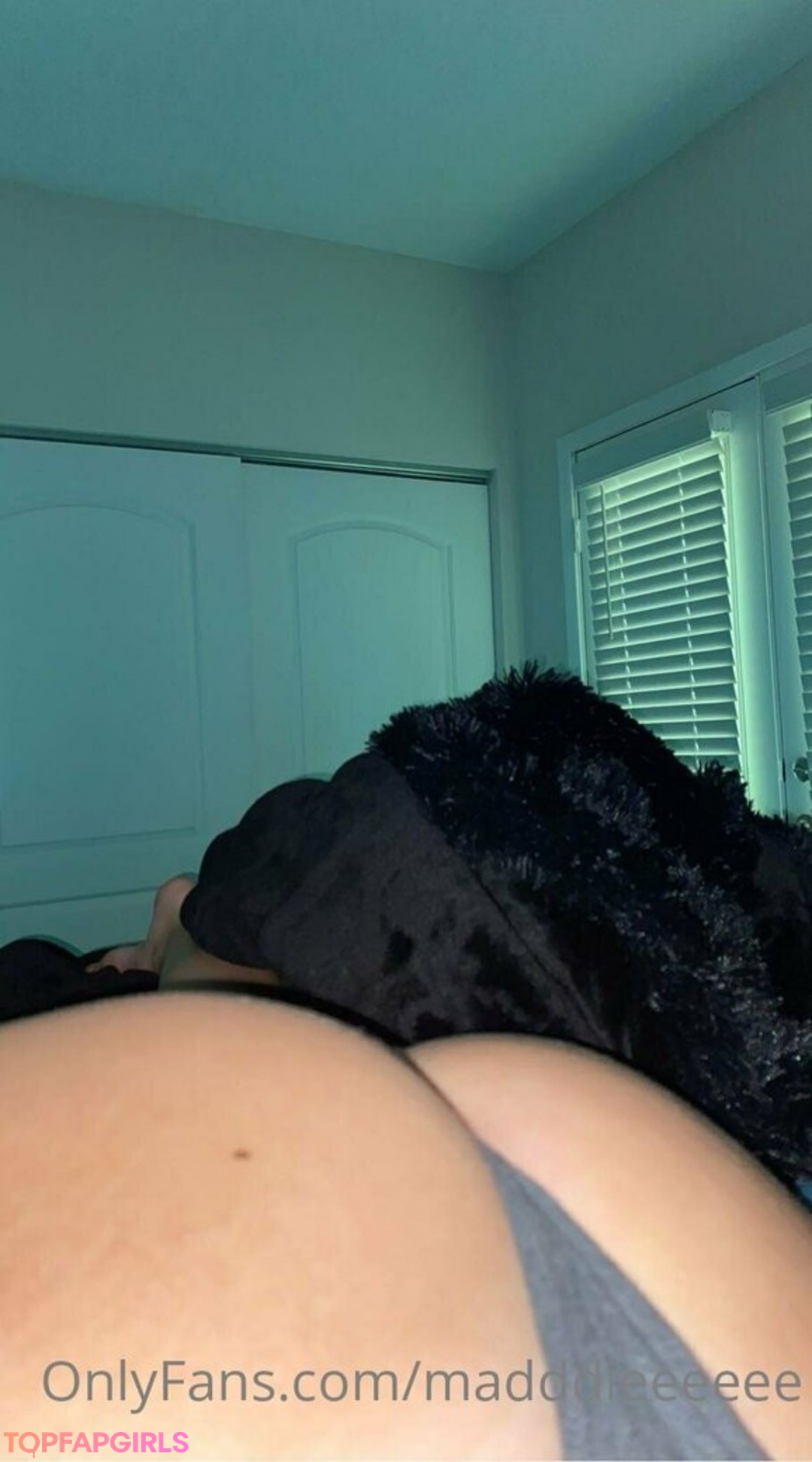 Ellabelleeee Nude Leaked OnlyFans Photo #46