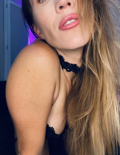 LinaBlackly nude leaked OnlyFans pic