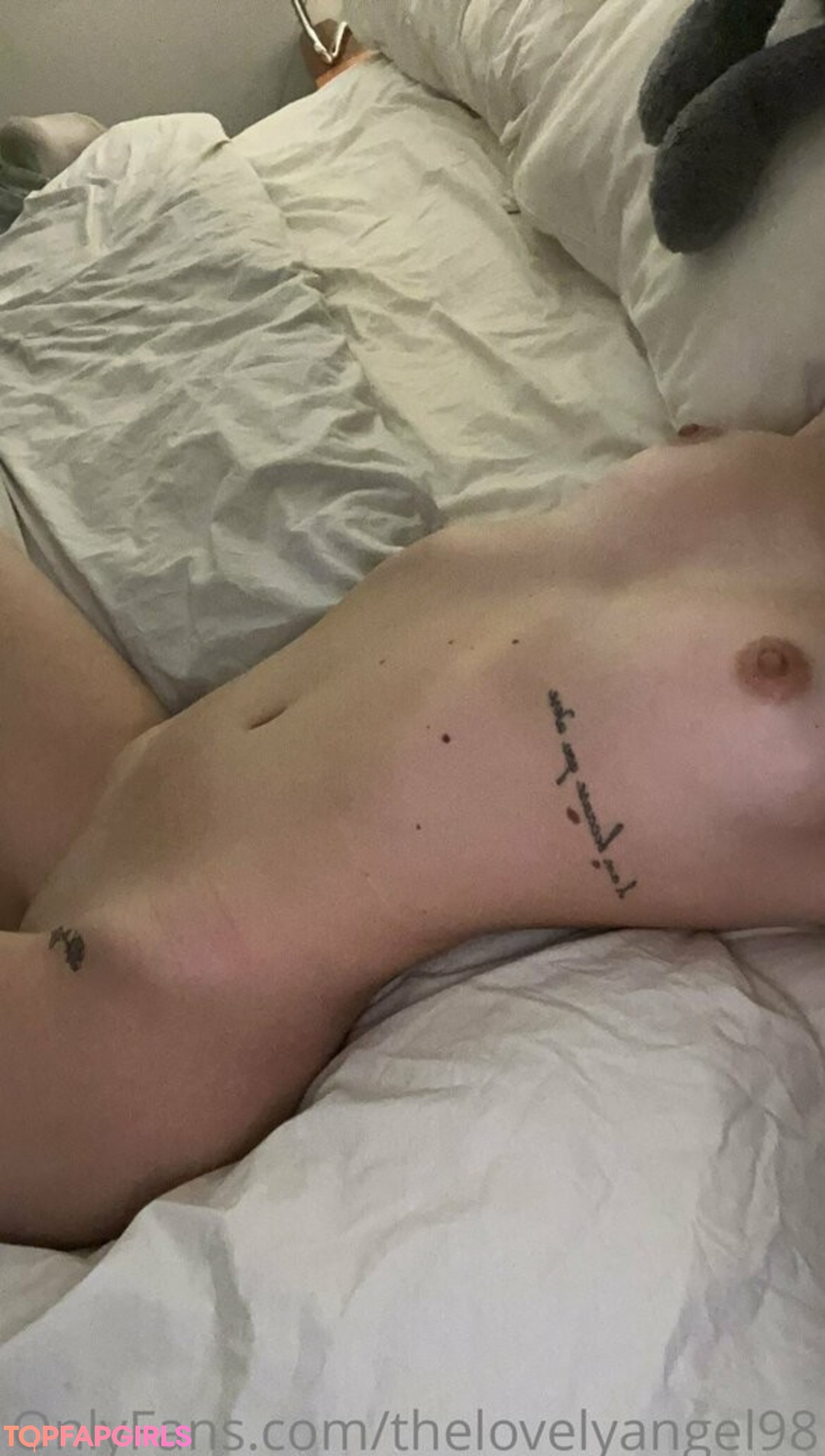 Thelovelyangel98 Nude Leaked OnlyFans Photo #19