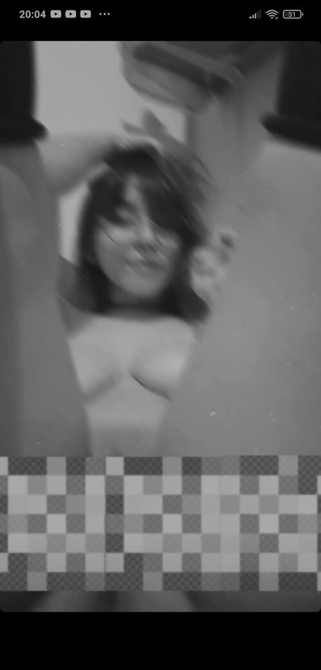 Laridoml nude leaked OnlyFans photo #9