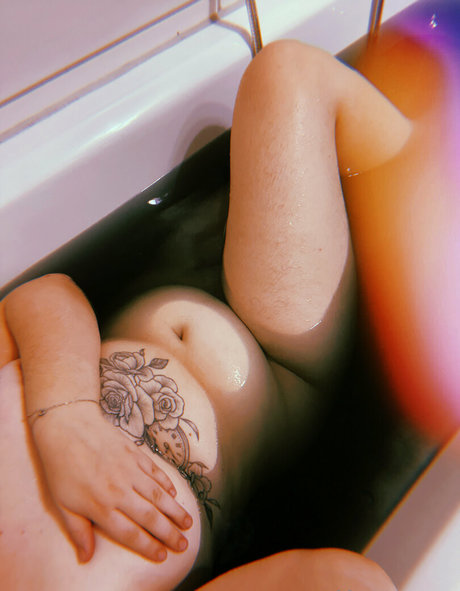 Marypoppy nude leaked OnlyFans photo #8