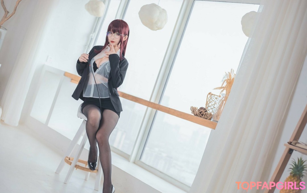 https://img.topfapgirls1.com/1/35/34445/rioko-cosplay/rioko-cosplay-384-1080px.jpg