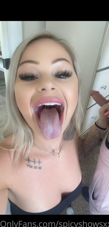Spicyshowsxx nude leaked OnlyFans photo #17