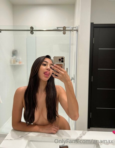 Anamaxi nude leaked OnlyFans pic
