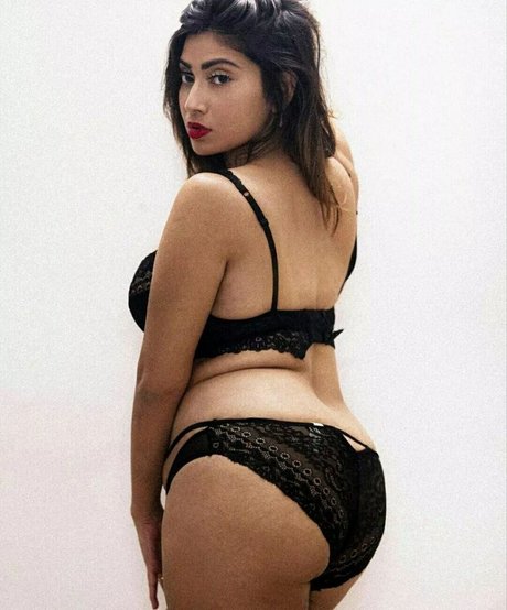 Farihapriyam nude leaked OnlyFans photo #1