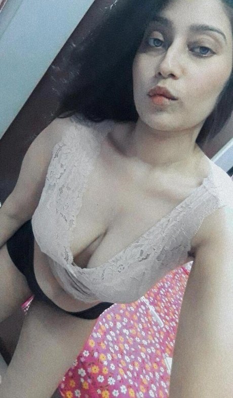 Farihapriyam nude leaked OnlyFans photo #22