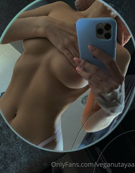 Veganutayaa nude leaked OnlyFans photo #26