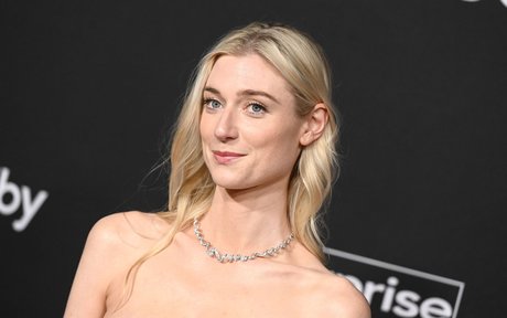 Elizabeth Debicki nude leaked OnlyFans pic