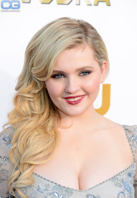 Abigail Breslin nude leaked OnlyFans pic