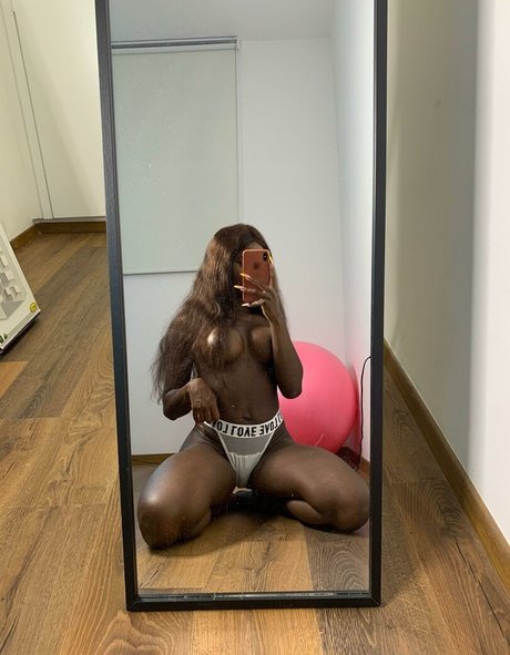 Sarah-brown nude leaked OnlyFans photo #5