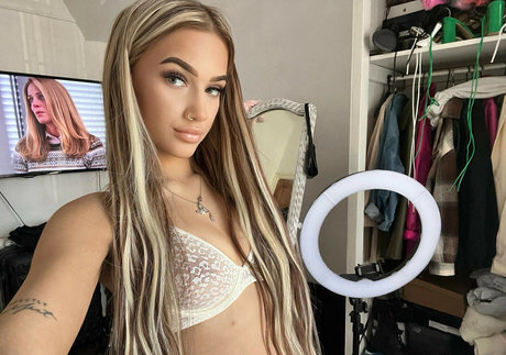 Jxliaax nude leaked OnlyFans pic