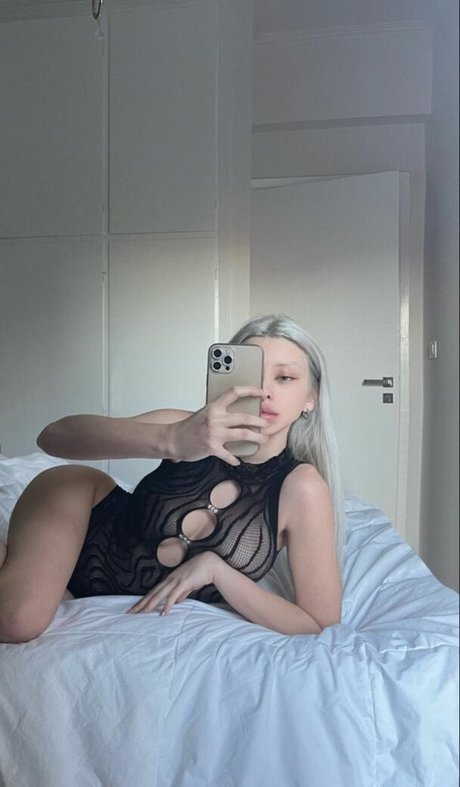Evelinabouu nude leaked OnlyFans pic