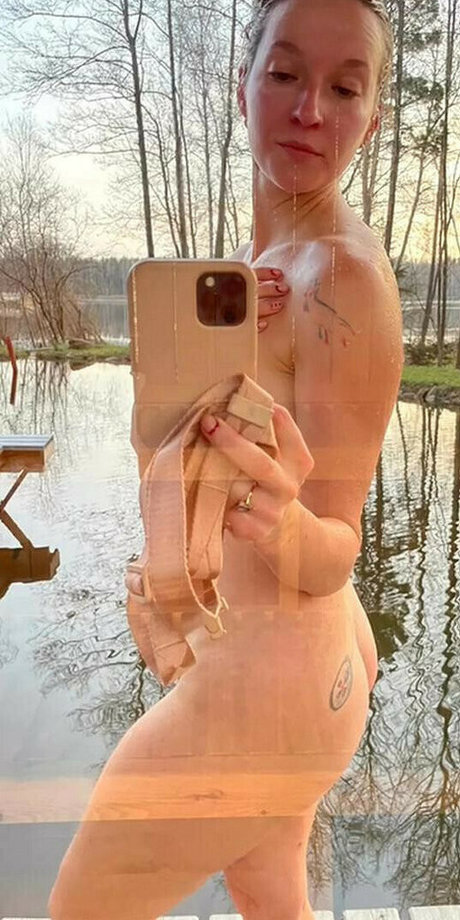 Berenika KohoutovA nude leaked OnlyFans pic