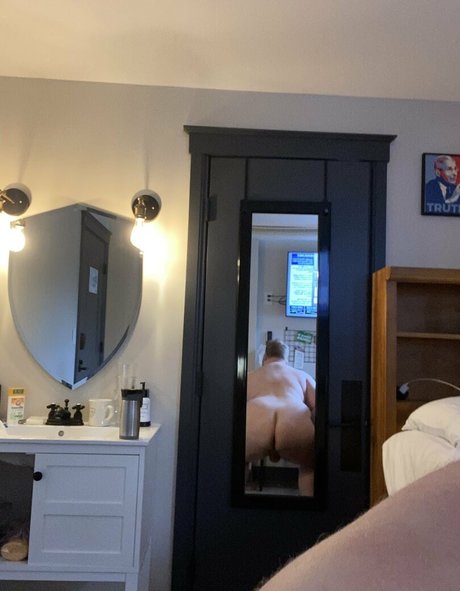 Roaminghog nude leaked OnlyFans photo #37