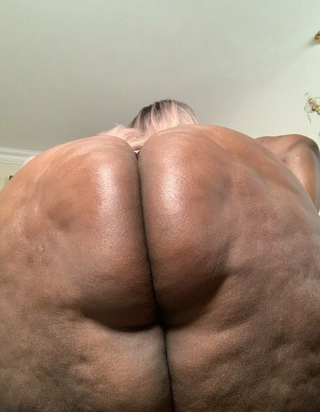 Madam___caramel nude leaked OnlyFans pic