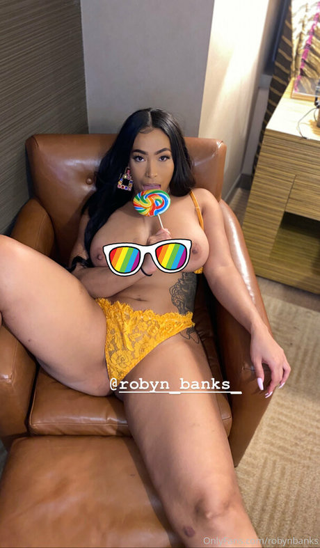 Robynbanks nude leaked OnlyFans photo #18