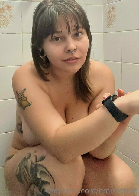 Emmiefree nude leaked OnlyFans pic
