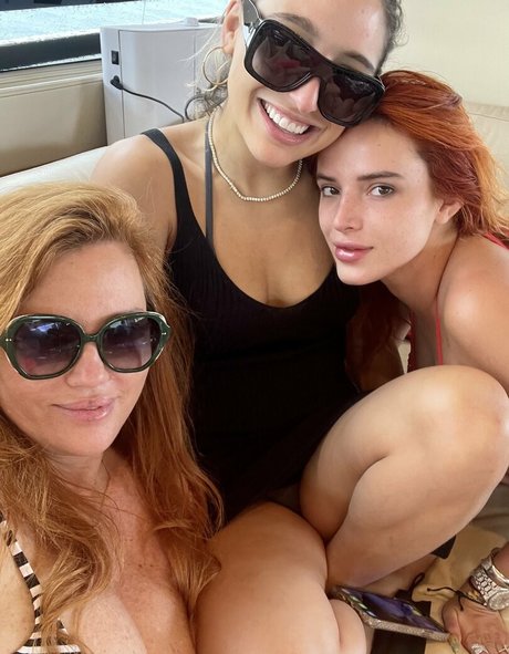 Bella Thorne nude leaked OnlyFans photo #178