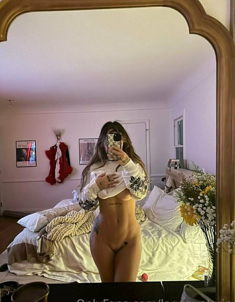 Logan Reese nude leaked OnlyFans pic