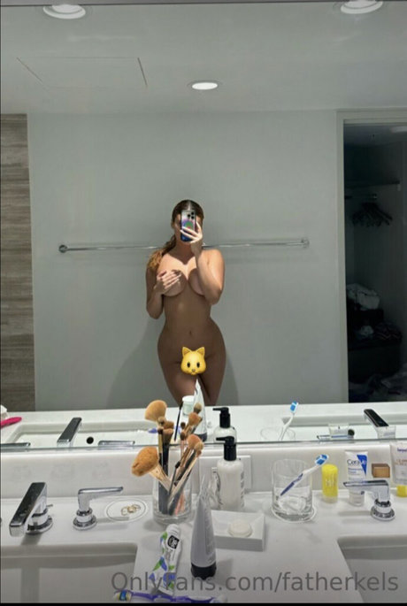 Kelsey Calemine nude leaked OnlyFans pic