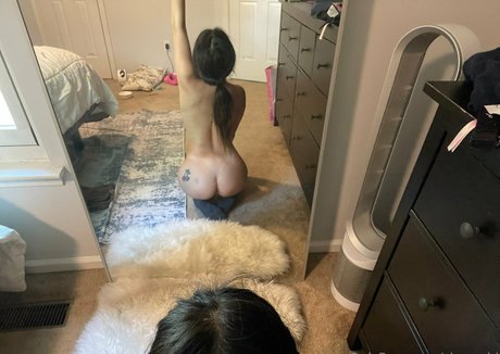 Skyewrld nude leaked OnlyFans pic